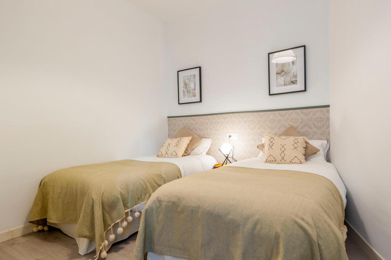 Atocha VI - Elegancia Urbana En Una Ubicacion Privilegiada มาดริด ภายนอก รูปภาพ