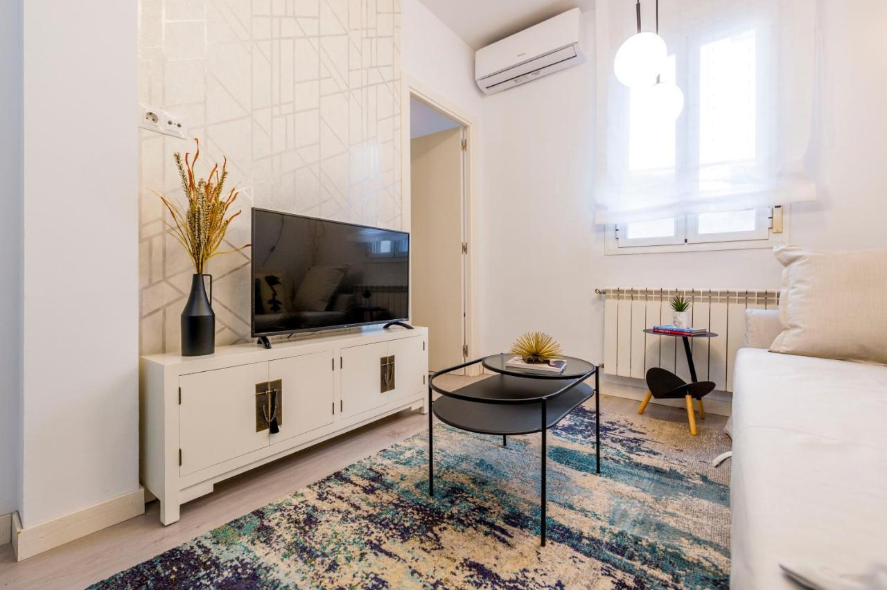 Atocha VI - Elegancia Urbana En Una Ubicacion Privilegiada มาดริด ภายนอก รูปภาพ